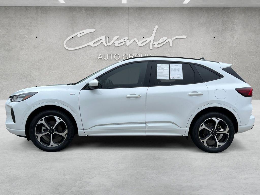 used 2023 Ford Escape car, priced at $26,099