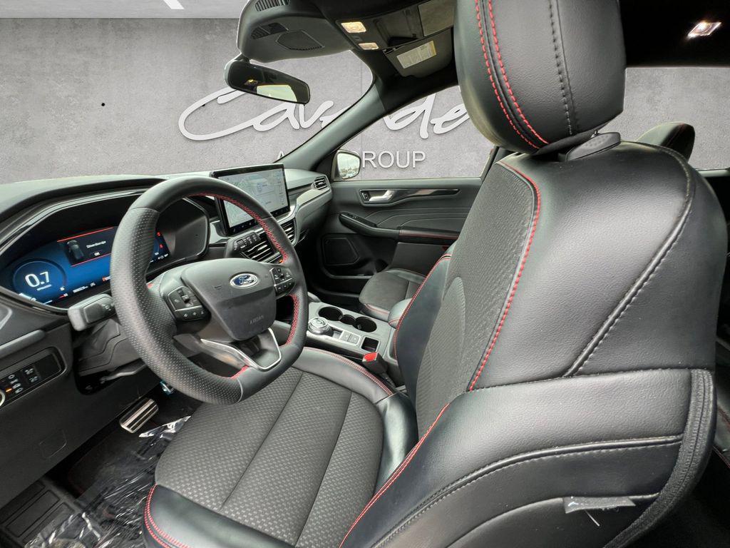 used 2023 Ford Escape car, priced at $26,099