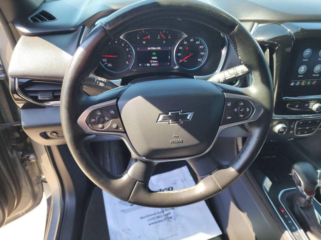 used 2023 Chevrolet Traverse car, priced at $31,450