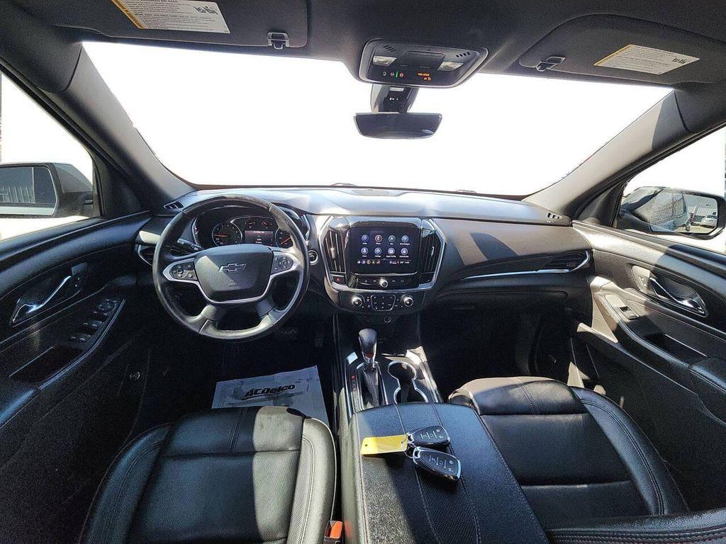 used 2023 Chevrolet Traverse car, priced at $31,450