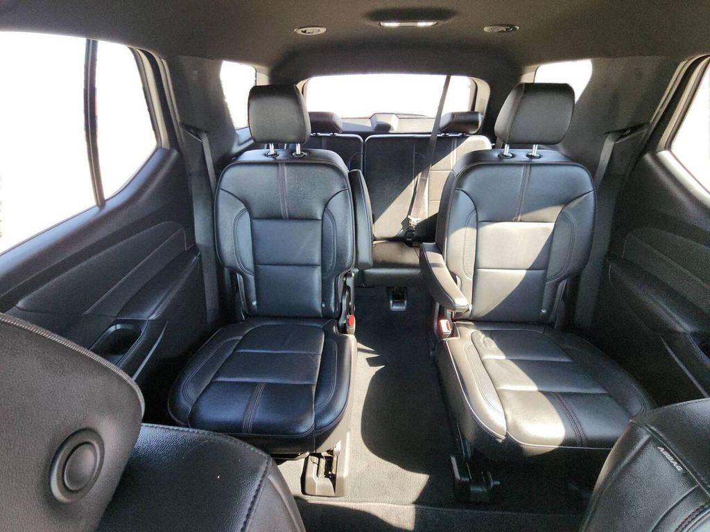 used 2023 Chevrolet Traverse car, priced at $31,450