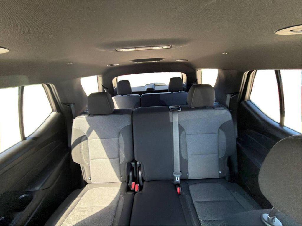 used 2024 Chevrolet Traverse car, priced at $31,650