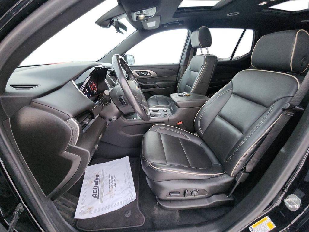 used 2022 Chevrolet Traverse car, priced at $28,950