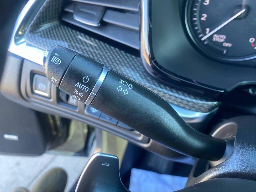 used 2022 Cadillac XT5 car, priced at $29,950