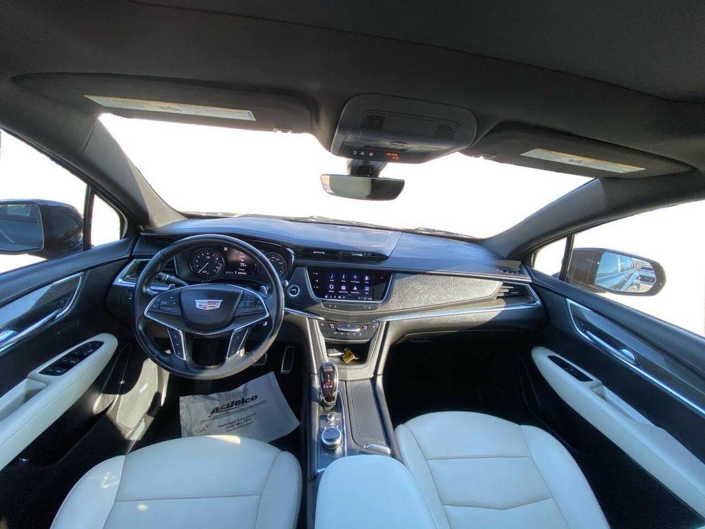 used 2022 Cadillac XT5 car, priced at $29,950