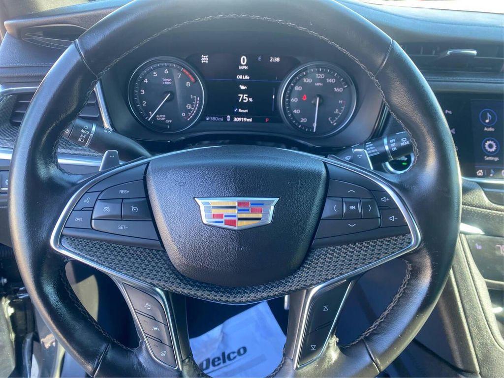 used 2022 Cadillac XT5 car, priced at $29,950