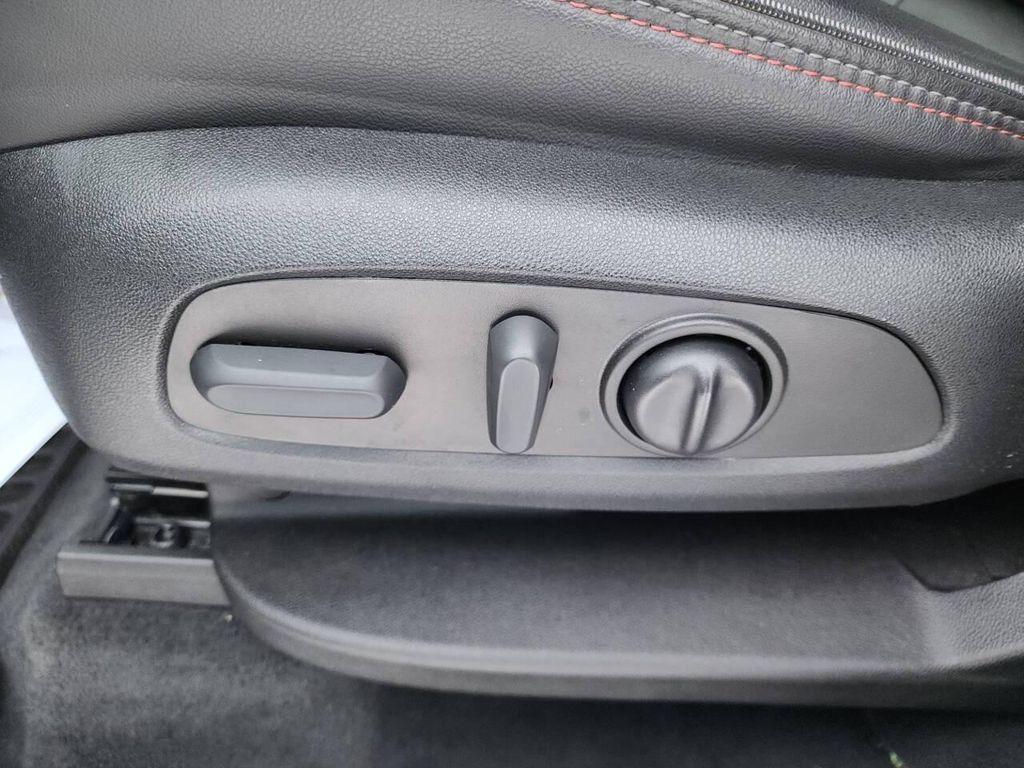 used 2023 Chevrolet Traverse car, priced at $28,950