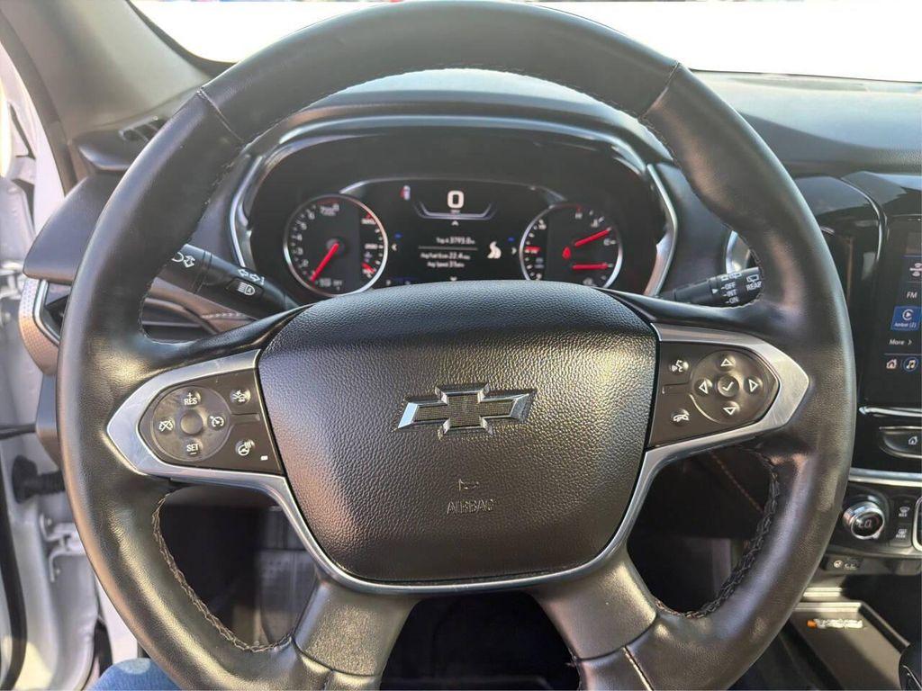used 2023 Chevrolet Traverse car, priced at $32,950