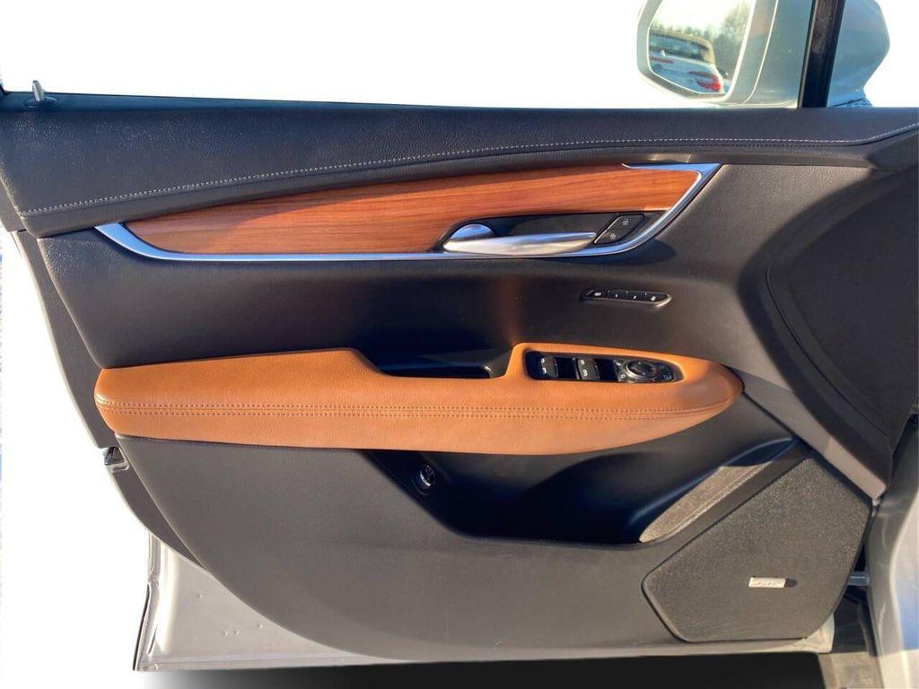 used 2020 Cadillac XT5 car, priced at $19,950