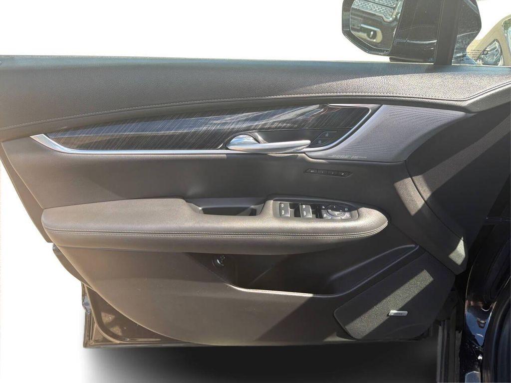 used 2021 Cadillac XT6 car, priced at $19,850