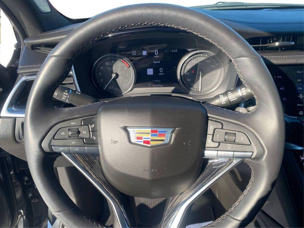 used 2023 Cadillac XT6 car, priced at $34,950