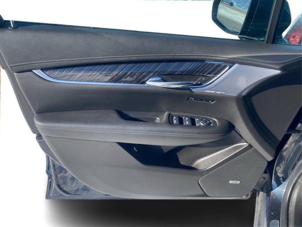 used 2023 Cadillac XT6 car, priced at $34,950