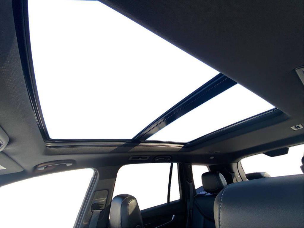 used 2023 Cadillac XT6 car, priced at $34,950