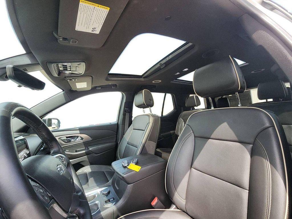 used 2023 Chevrolet Traverse car, priced at $32,150