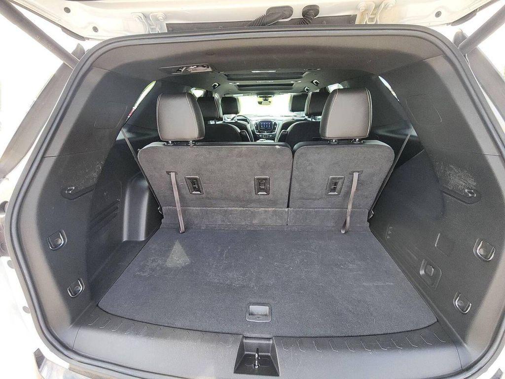 used 2023 Chevrolet Traverse car, priced at $32,150