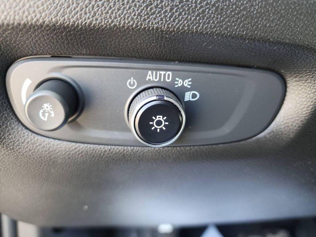 used 2022 Chevrolet Traverse car, priced at $29,450