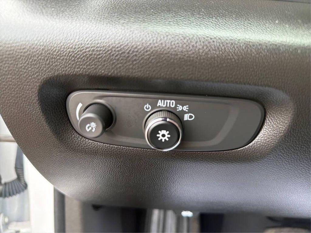 used 2023 Chevrolet Traverse car, priced at $32,950