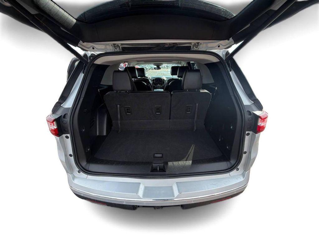 used 2021 Chevrolet Traverse car, priced at $26,950