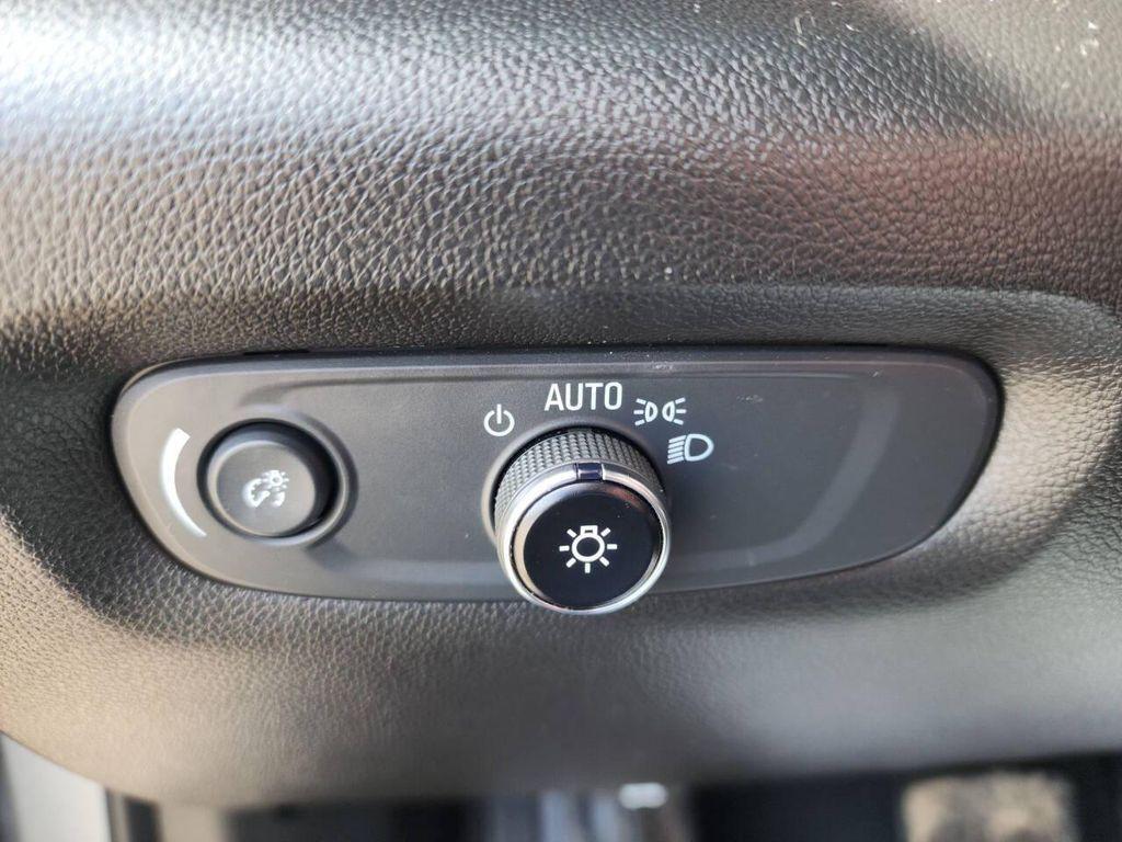 used 2023 Chevrolet Traverse car, priced at $33,950