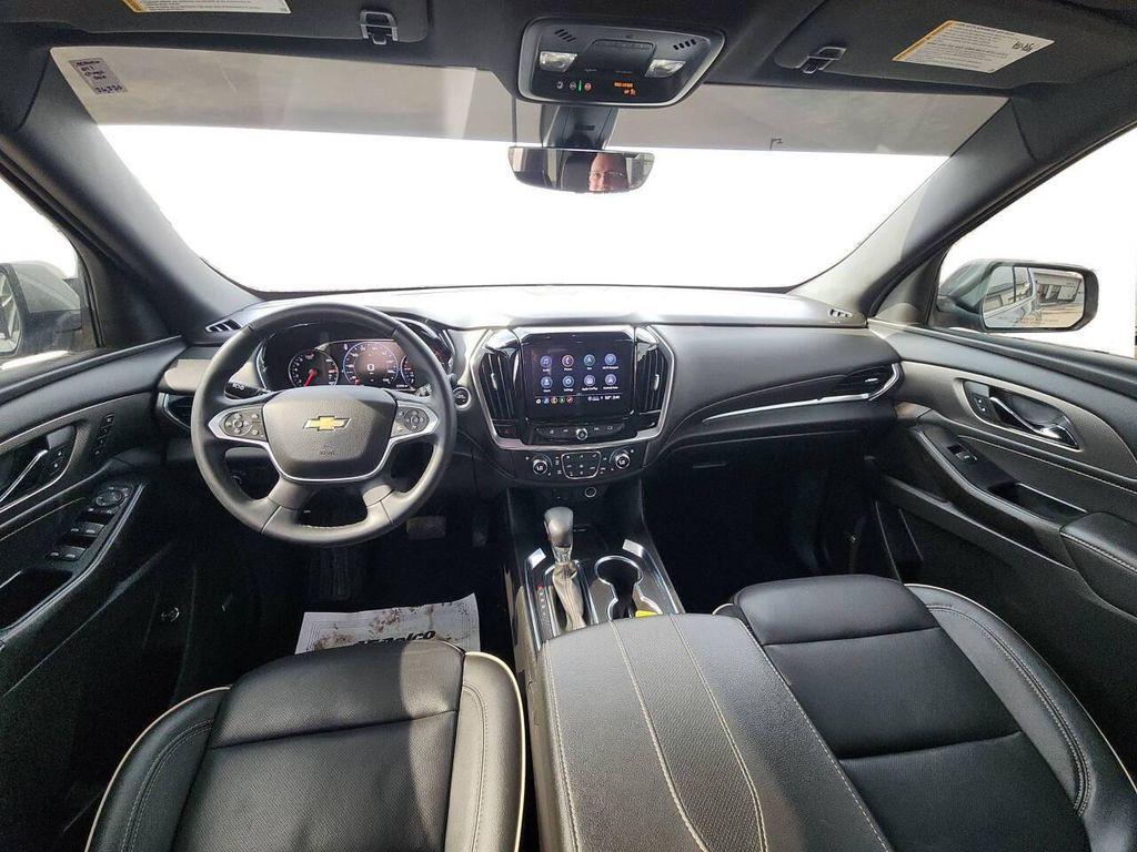 used 2023 Chevrolet Traverse car, priced at $33,950