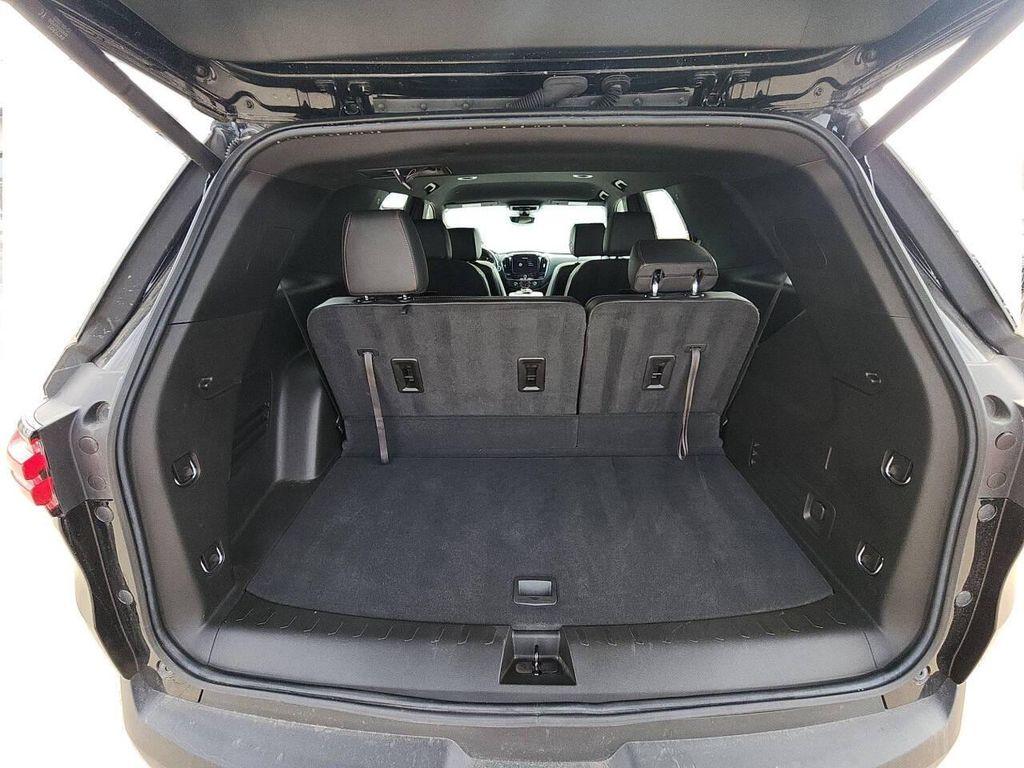 used 2023 Chevrolet Traverse car, priced at $31,950