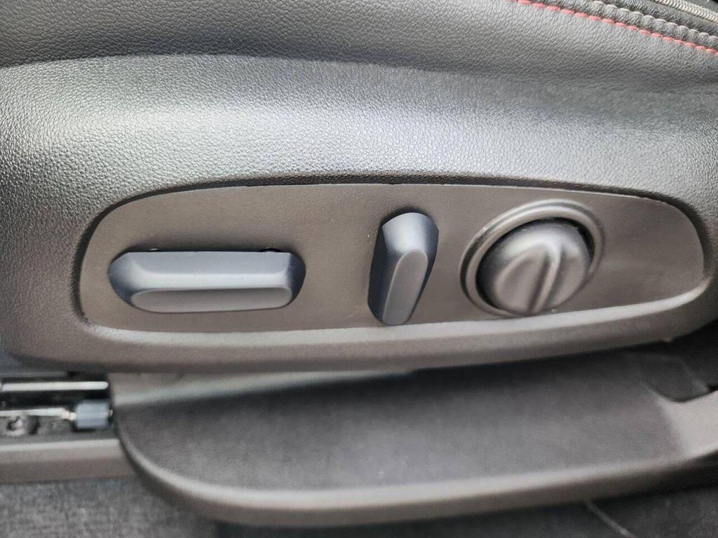 used 2024 Chevrolet Traverse car, priced at $36,950