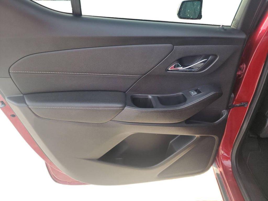 used 2022 Chevrolet Traverse car, priced at $28,950