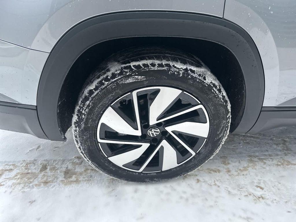 used 2024 Volkswagen Atlas car, priced at $27,423