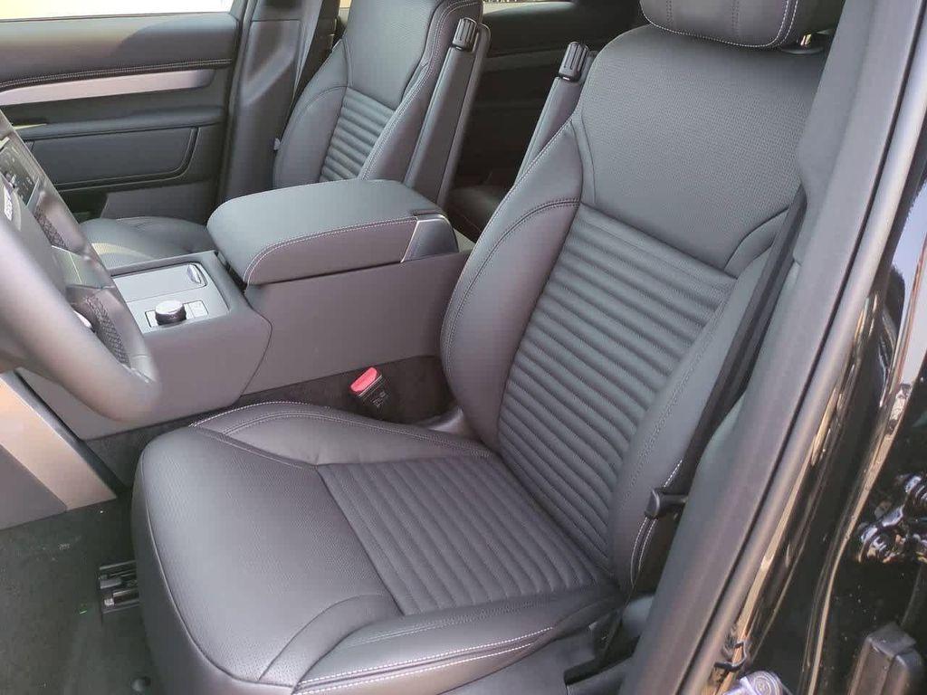 new 2025 Land Rover Discovery car, priced at $79,768