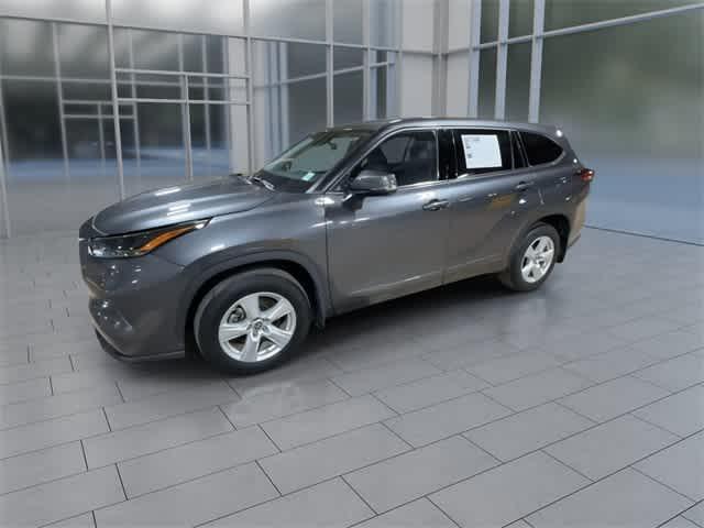 used 2022 Toyota Highlander car, priced at $30,795