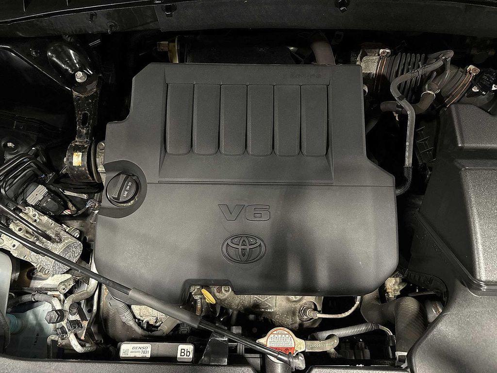 used 2015 Toyota Highlander car, priced at $20,000