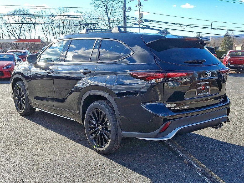 new 2026 Toyota Highlander car, priced at $51,108