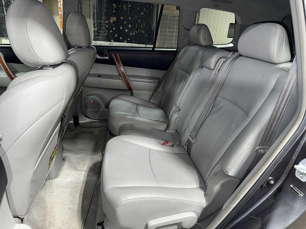 used 2008 Toyota Highlander car, priced at $8,995