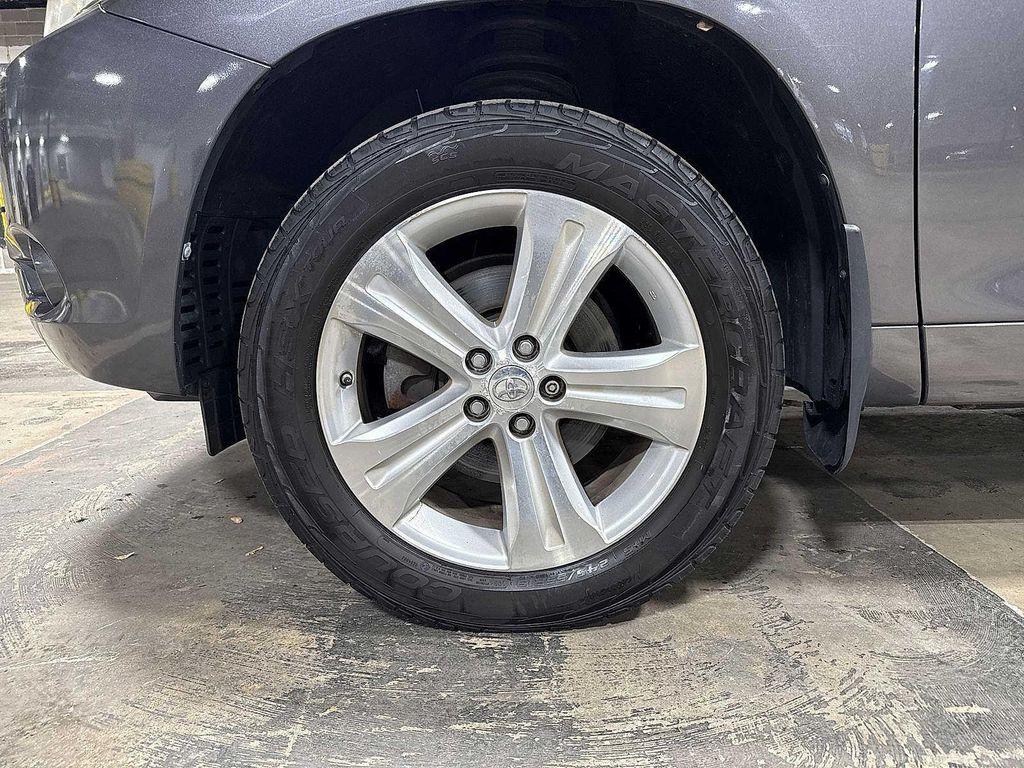 used 2008 Toyota Highlander car, priced at $8,995