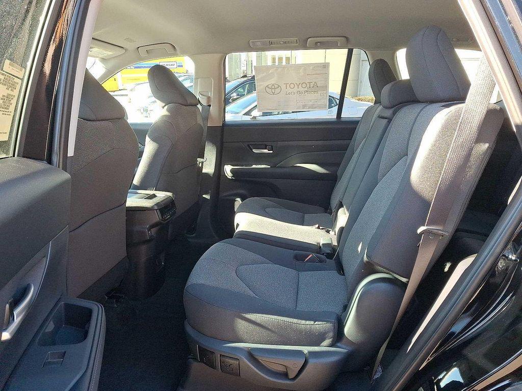 new 2026 Toyota Highlander car, priced at $45,458