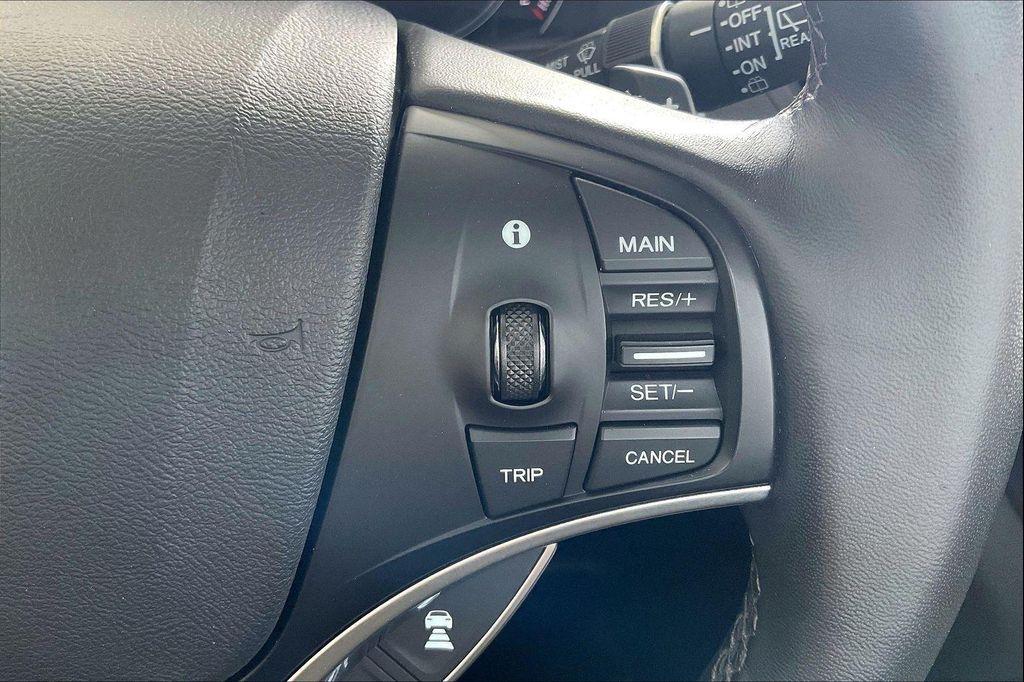 used 2020 Acura MDX car, priced at $23,497