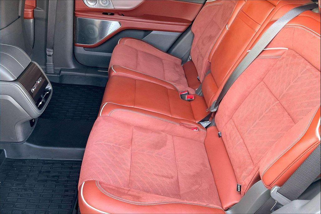 used 2024 Lincoln Nautilus car, priced at $59,720