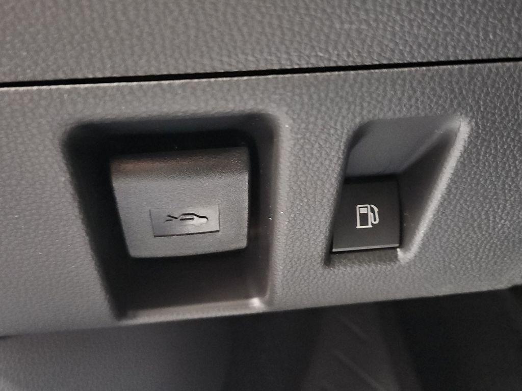 new 2026 Toyota Highlander Hybrid car, priced at $49,938