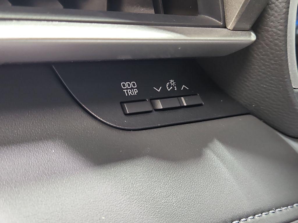 new 2026 Toyota Highlander Hybrid car, priced at $49,938