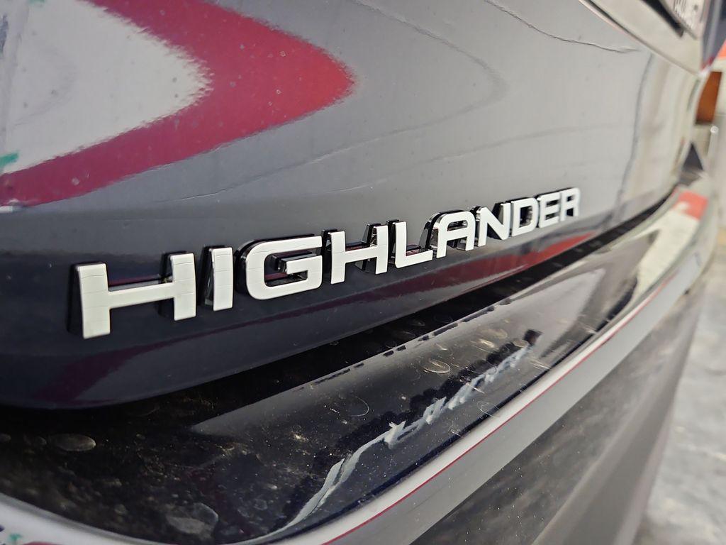 new 2026 Toyota Highlander Hybrid car, priced at $49,938