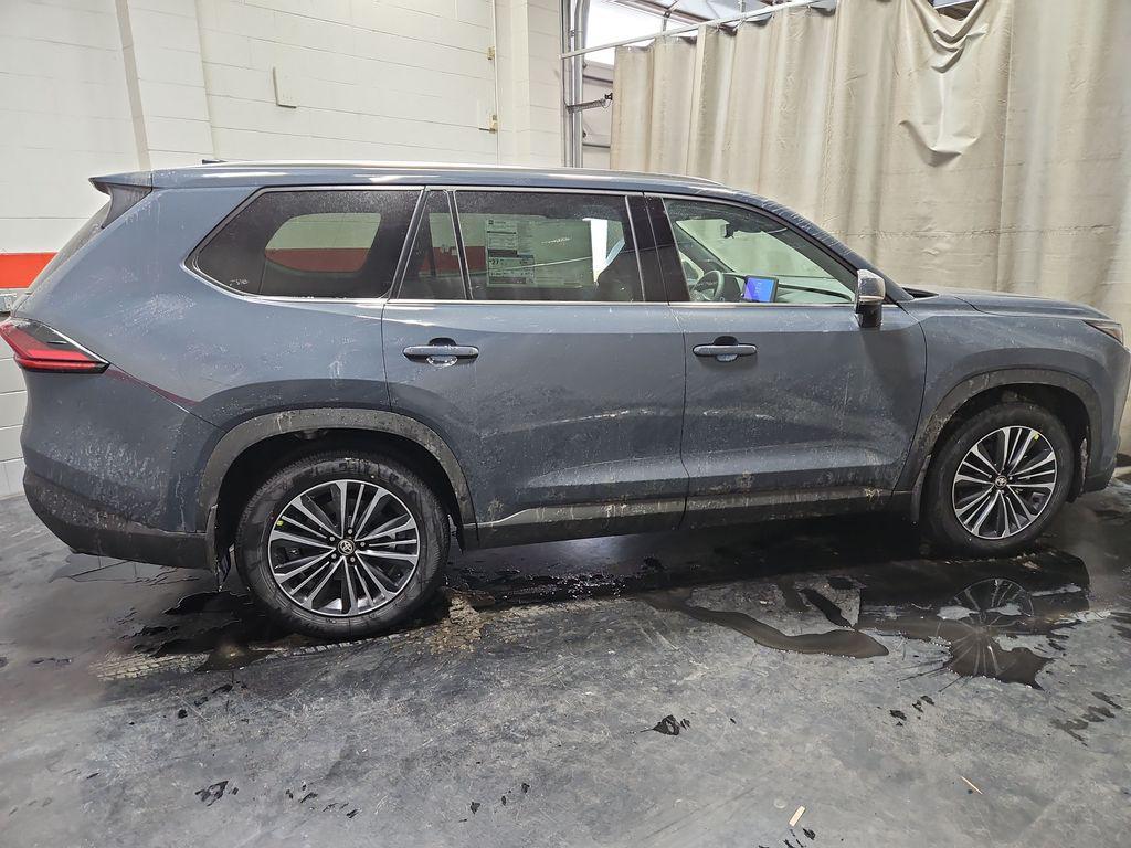 new 2026 Toyota Grand Highlander Hybrid car, priced at $61,618