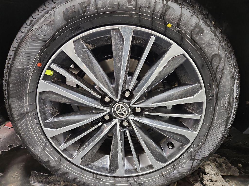 new 2026 Toyota Grand Highlander Hybrid car, priced at $61,618