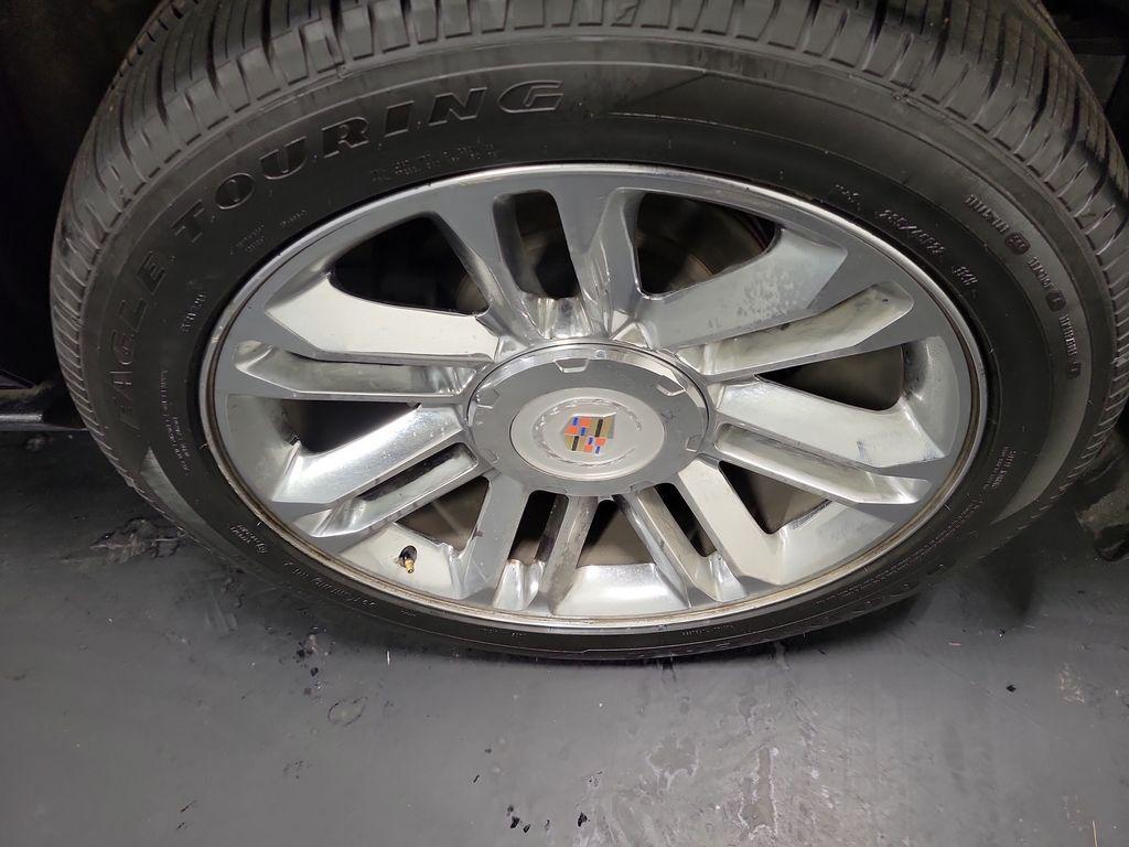 used 2013 Cadillac Escalade ESV car, priced at $12,994