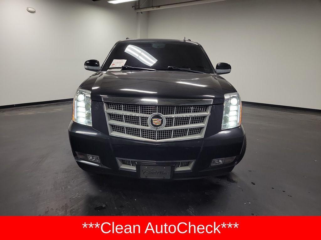 used 2013 Cadillac Escalade ESV car, priced at $12,994