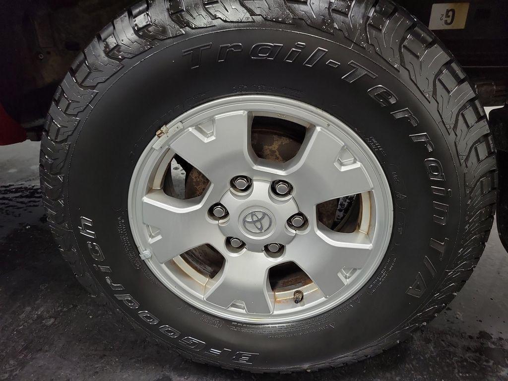 used 2014 Toyota Tacoma car, priced at $14,995