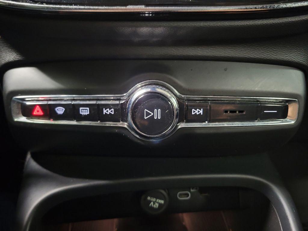 used 2021 Volvo XC40 Recharge Pure Electric car, priced at $18,995