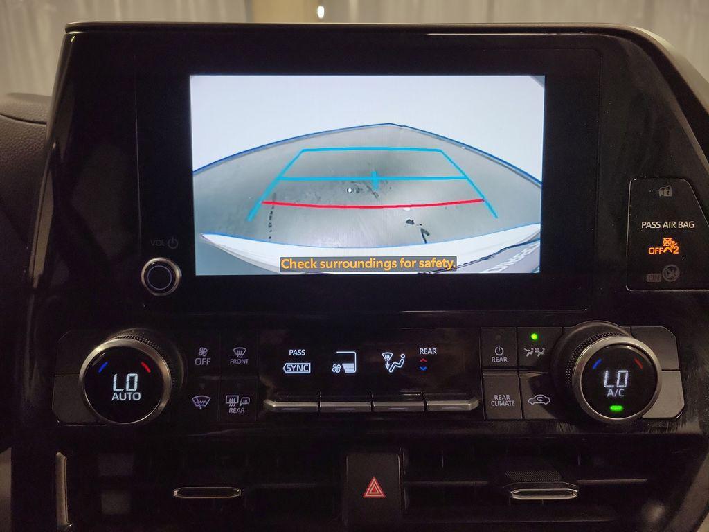 used 2023 Toyota Highlander Hybrid car, priced at $28,995