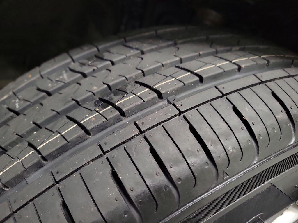 used 2023 Toyota Highlander Hybrid car, priced at $28,995