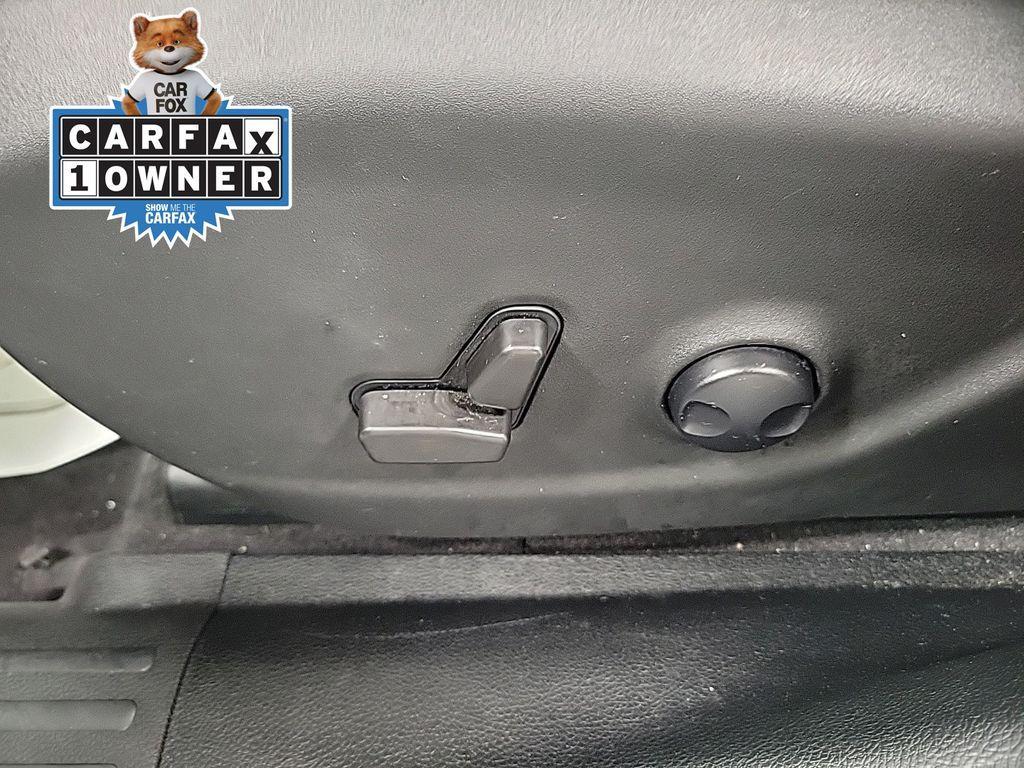 used 2022 Jeep Cherokee car, priced at $22,995