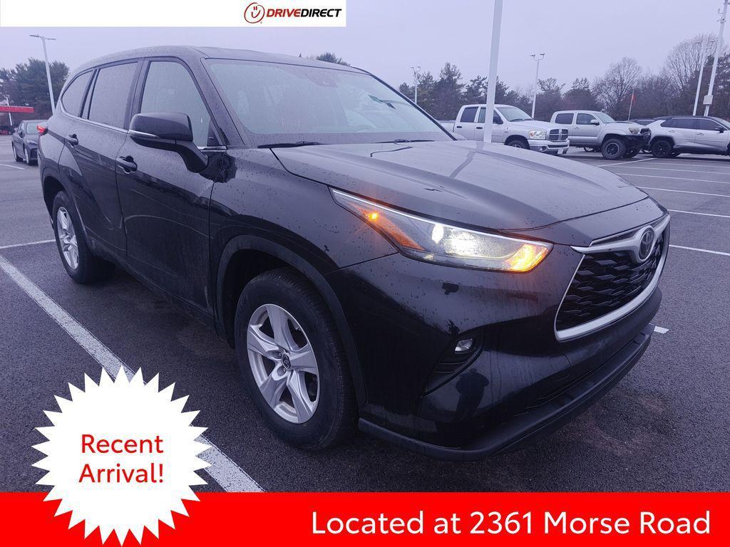 used 2023 Toyota Highlander car, priced at $29,995